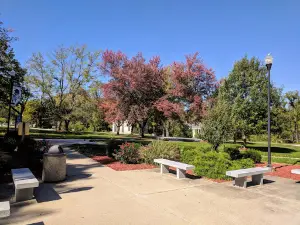 Robert Wadlow Statue