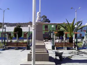 Plaza Civica Coronel Bolognesi