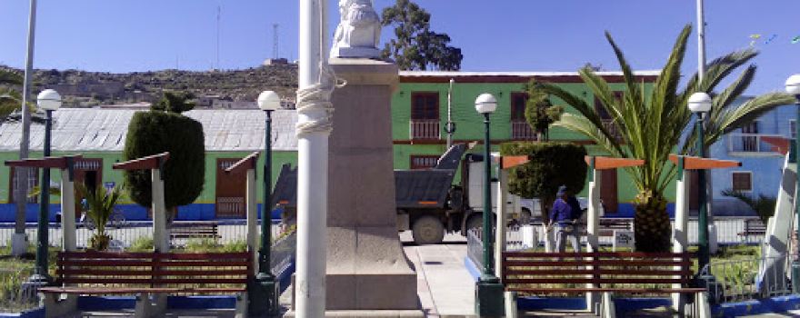 Plaza Civica Coronel Bolognesi