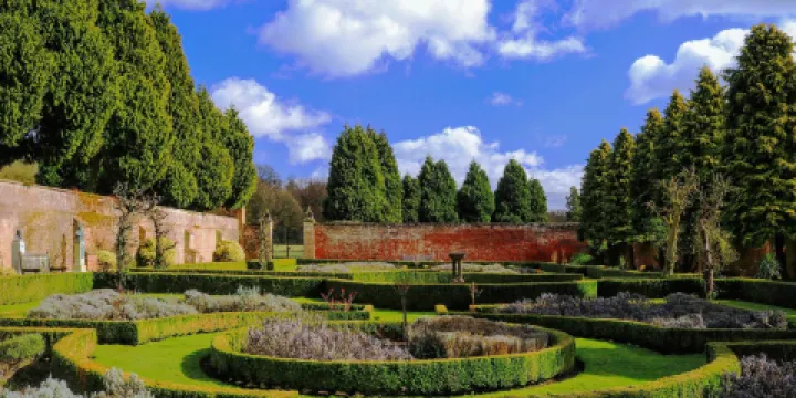 紐斯特德修道院