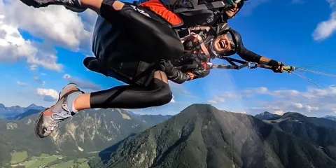 瓦爾山山腳纜車站