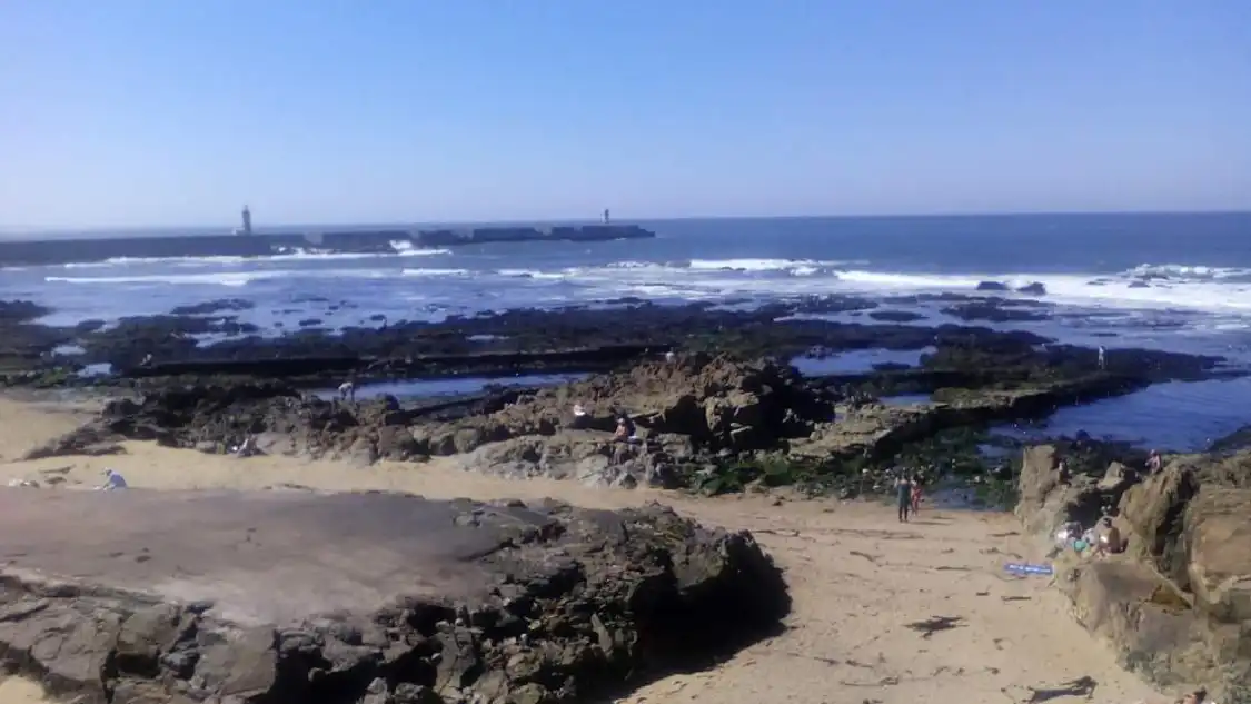Hotels near Praia do Ourigo