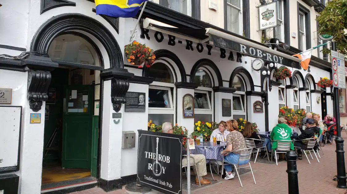 Rob Roy Bar, Cobh, Co Cork附近的飯店
