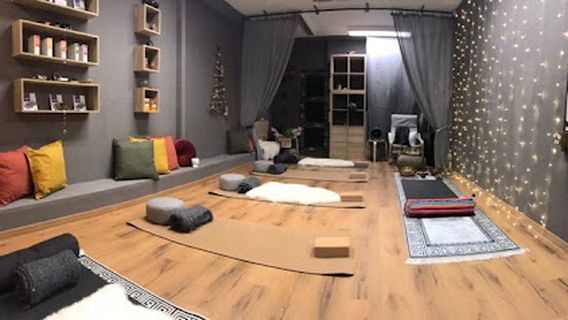 Wholelistik Studio