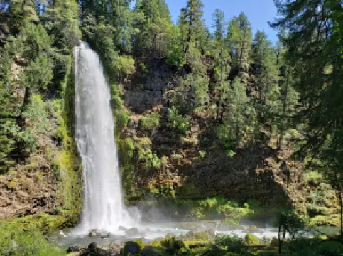 Mill and Barr Creek Falls Trailhead