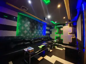 Paradiso KTV & Lounge