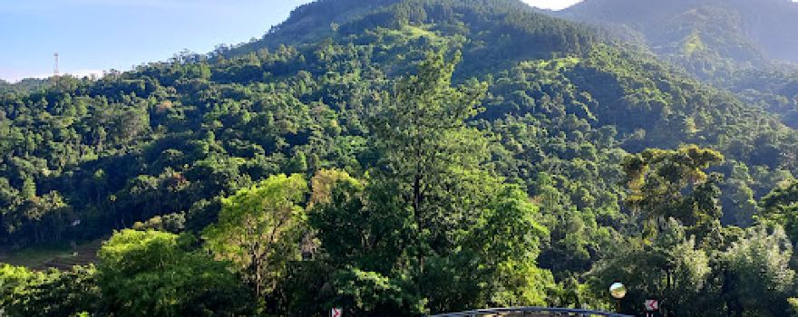 Hunnasgiriya town view meemure road