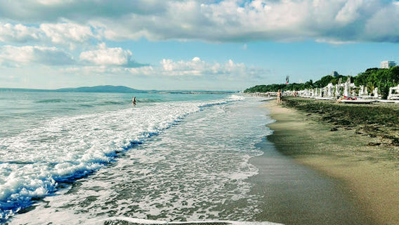 Плаж Бургас - Beach Burgas