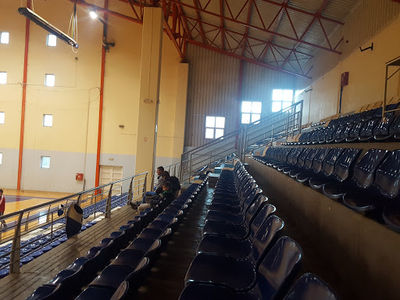 Hala - Mladost