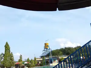Penginapan Dan Kolam Pemandian AMS