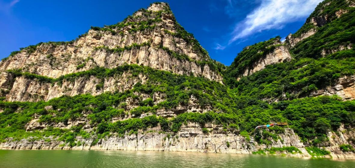 Fangshan District Travel Guide 2026: Top Attractions, Local Food