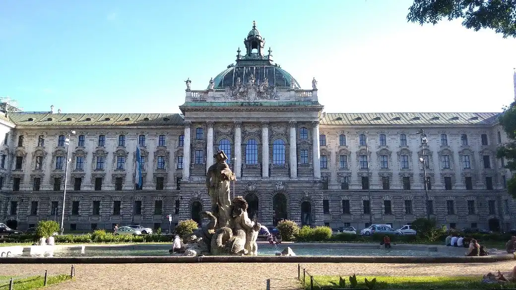 Old Botanical Garden 주변 호텔