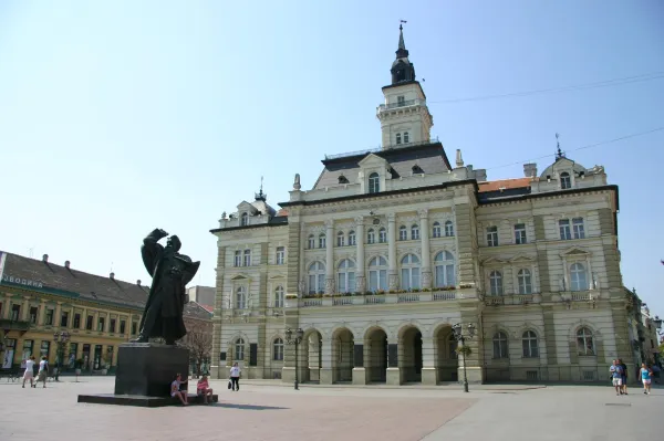 Statua di Svetozar Miletić