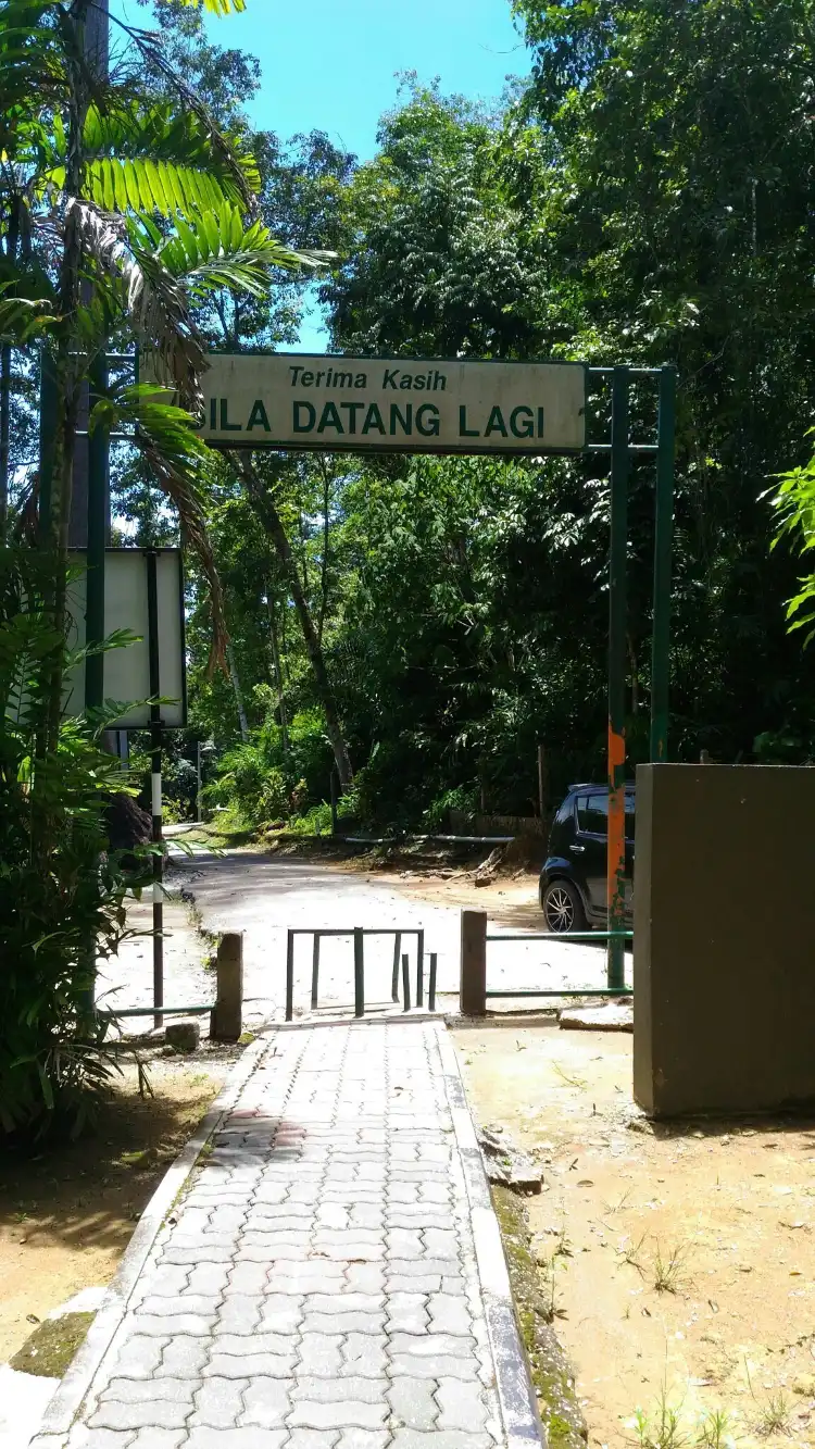 Hotels in Durian Pipit