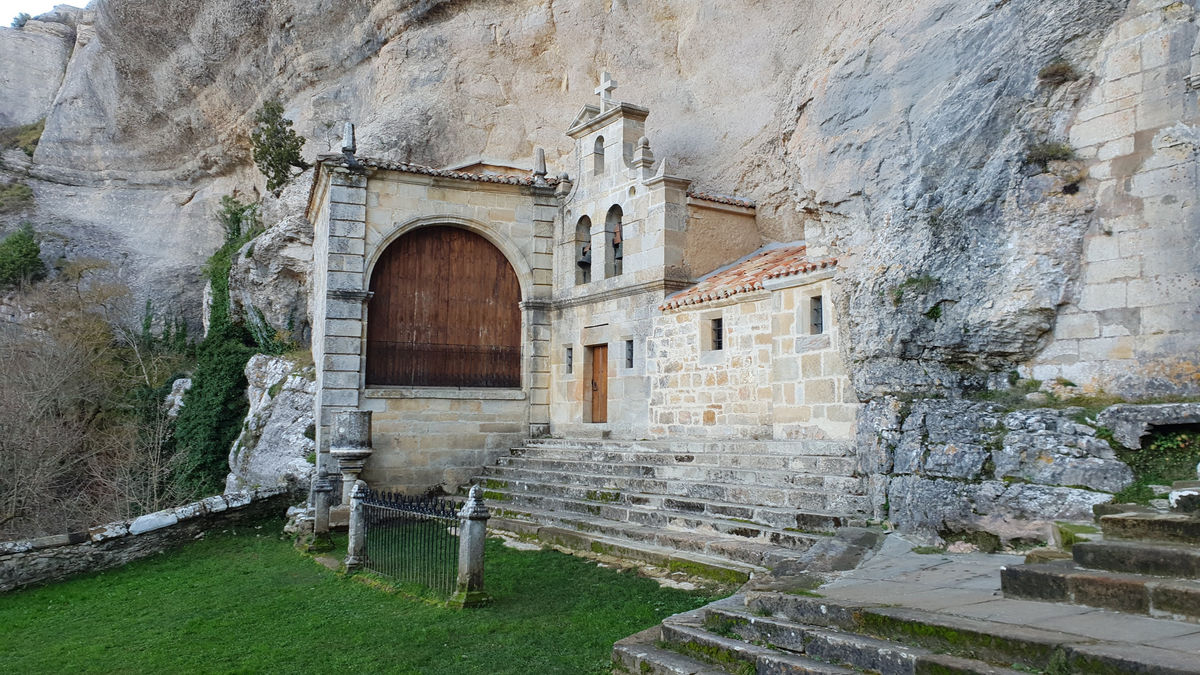 Cuevas de Ojo Guarena