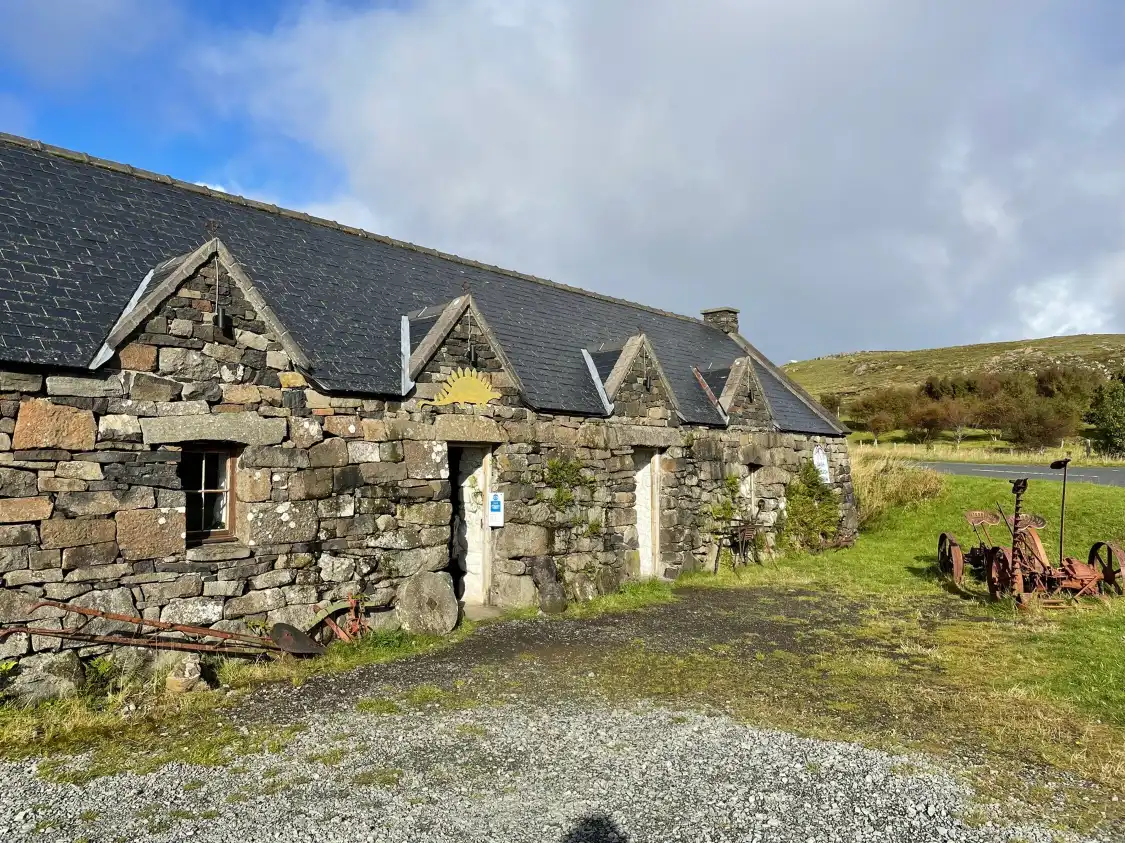 Hotels near Staffin Fossil Museum