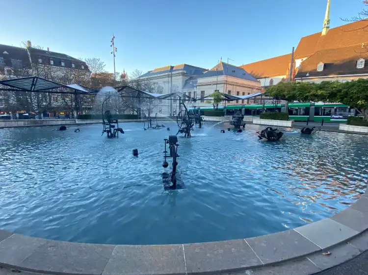 Hotels in der Nähe von Tinguely-Brunnen