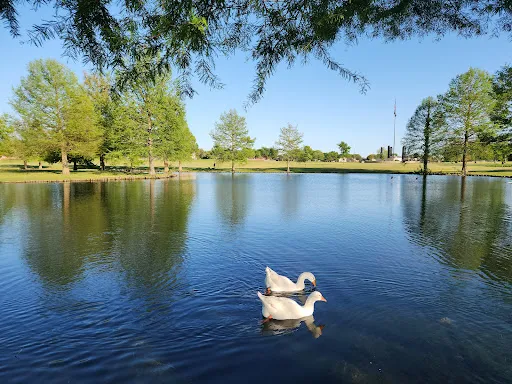 Bethany Lakes Park