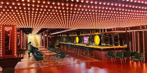 Aangan Horizon - Luxe Lounge & Rooftop