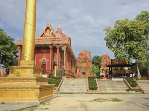 Independent Monument Takeo Provincial
