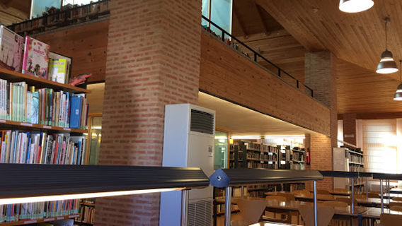 Tirso de Molina Cultural Center