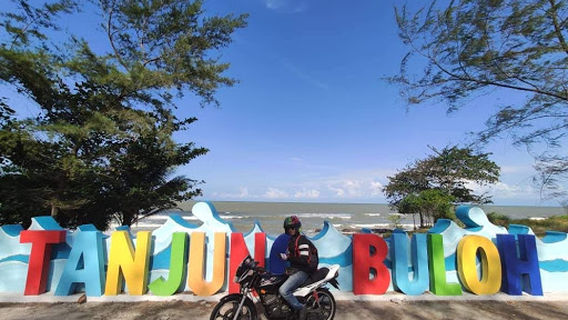 Pantai Tanjung Buluh, Sedili Kechil