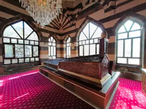 Ahmed-iHani Türbesi