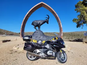 Mirador y monumento, The Silent Route