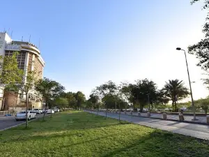 Abu Nuwas Park