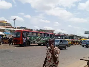 Toll Gate Bus Stop, Ota, Ogun State