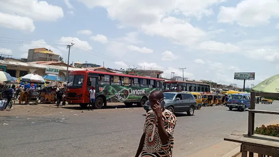 Toll Gate Bus Stop, Ota, Ogun State