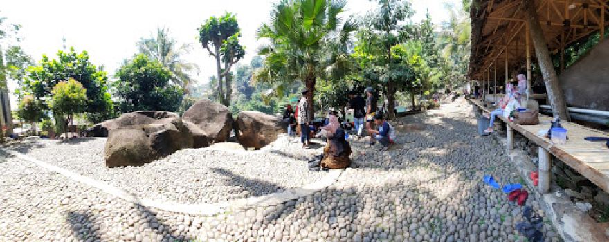 Wisata Batu Cijanun