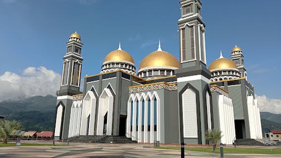 Masjid Agung At-Taqwa