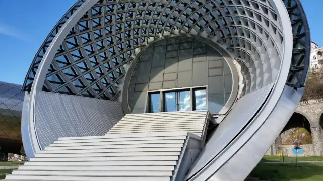 Hotels near Rike Park