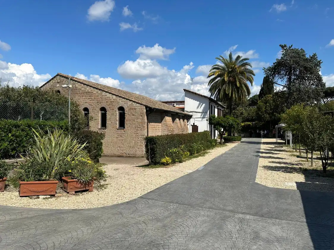 Hotel in zona Catacombe Domitilla