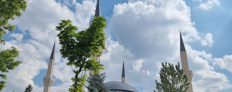 Ahmet Hamdi Akseki Camii