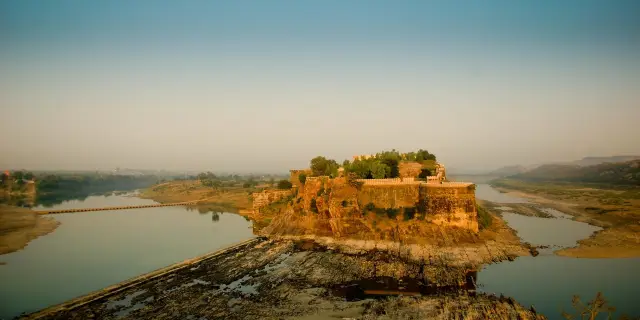 Picture of Manohar Thana