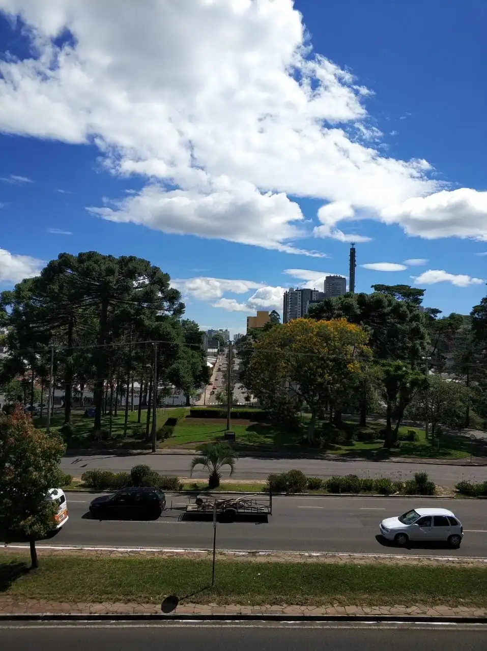 Hotels near National Monument to the immigrant