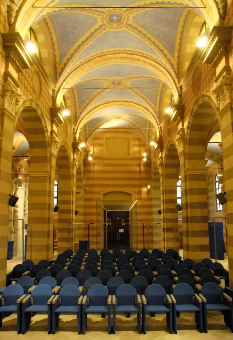 Hotels in Santo Stefano Belbo