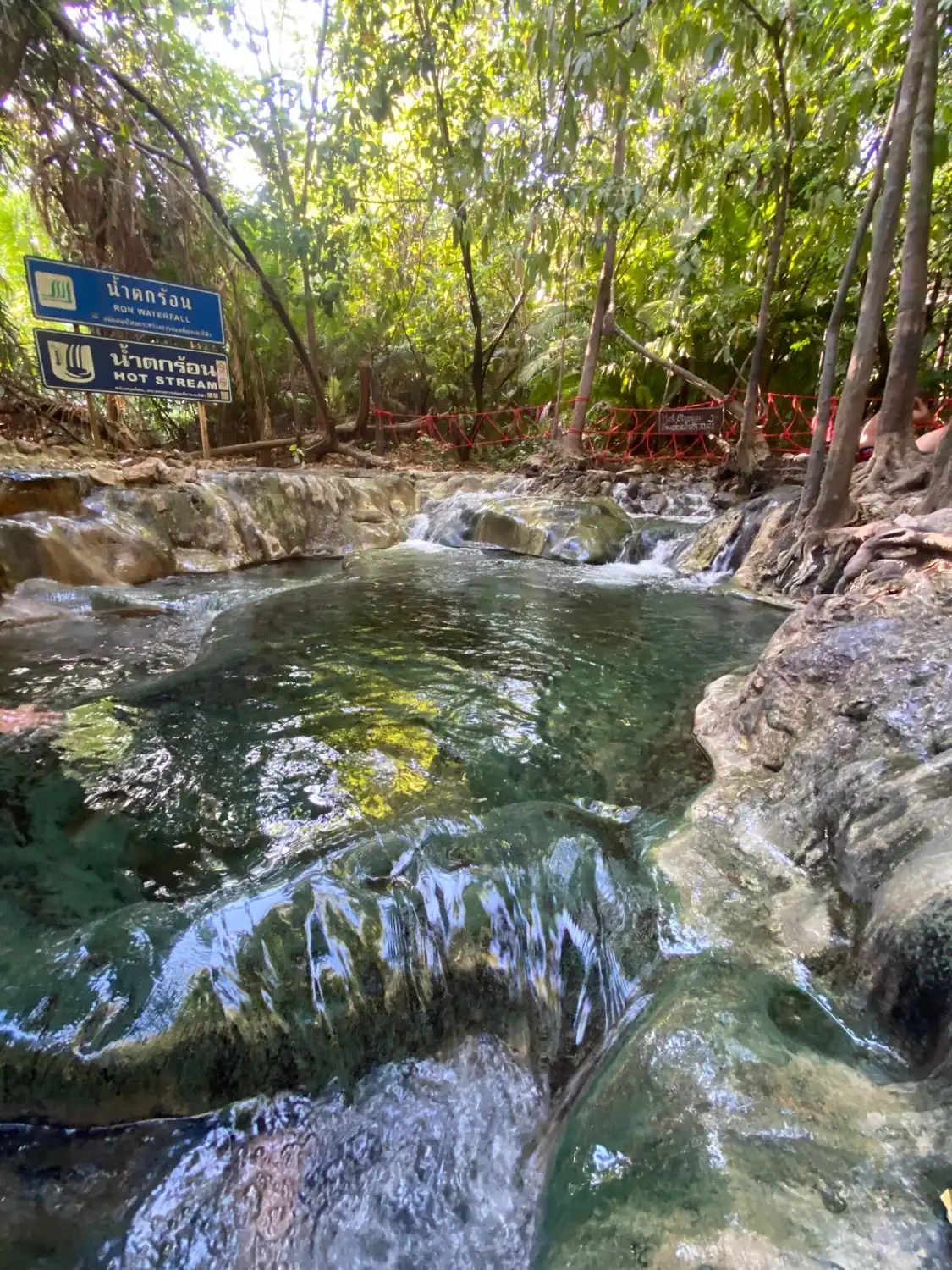 Hotel dekat Saline Hot Spring Khlong Thom