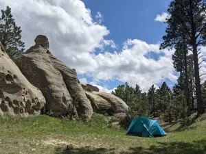 Medicine Rocks State Park