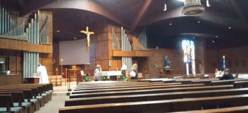 克里斯特爾萊克酒店