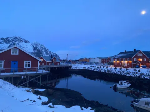 Henningsvaer