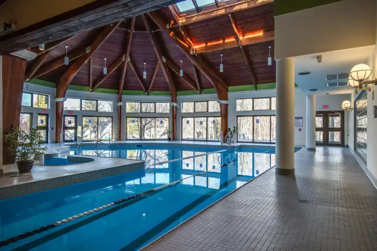 Hotels near Pico Mountain Ski Resort