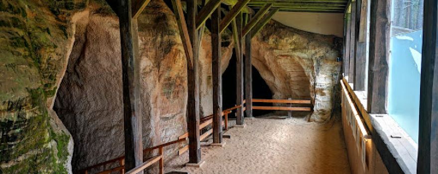 Piusa Cave Museum