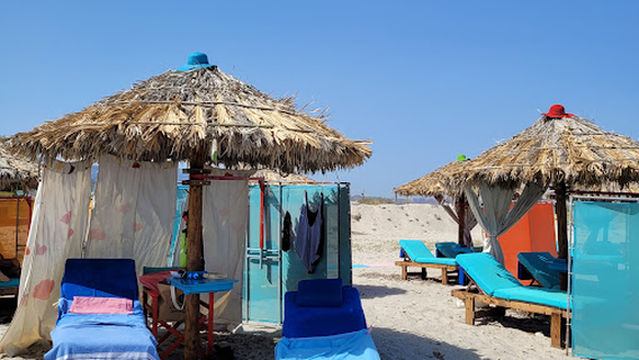 Happy Flamingo Beach