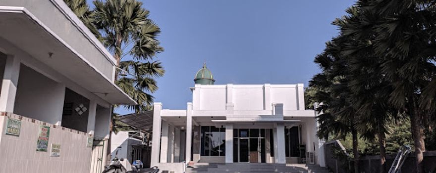 Masjid Al Mudholal Bil Ghomamah