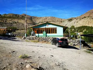 Plaza de Cairani