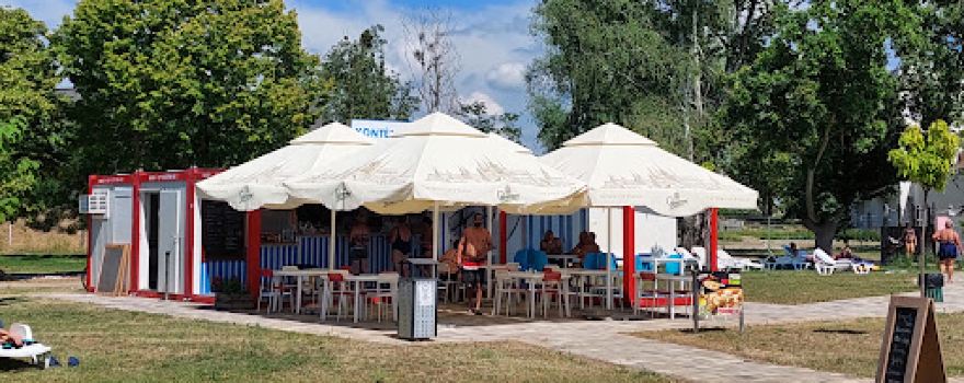 AquaCinema