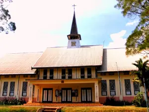 Gereja Katolik Santa Maria Tak Bernoda